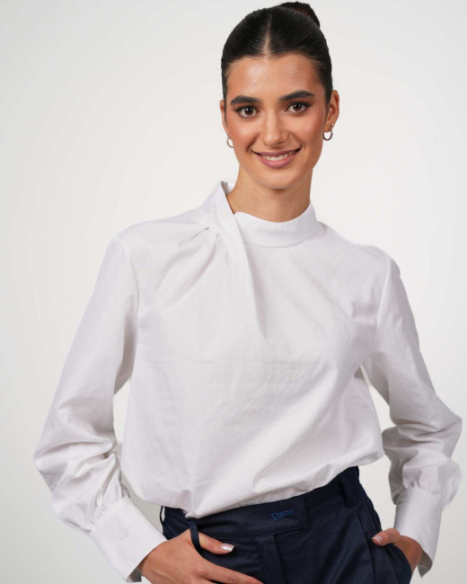 Bluse mit Kragendetail VIP – Stil trifft Schutz - Weiss