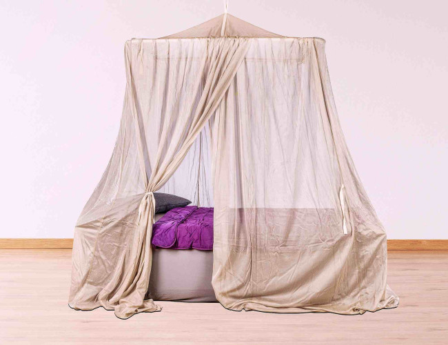Baldachin 160x210cm WAVESAFE Silber Netz Pyramide für Ständer oder einen Haken 1GHz 48dB, 3.5GHz 45dB