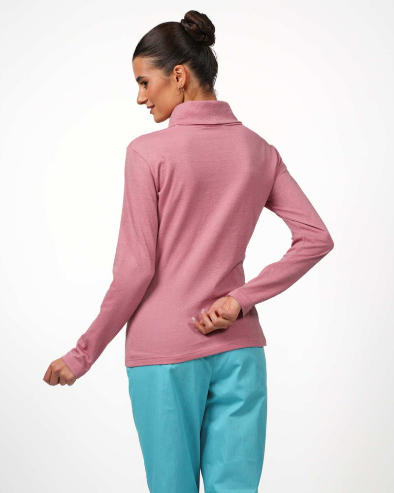 VIP turtleneck jumper – stylish protection with silver thread technology - antique pink