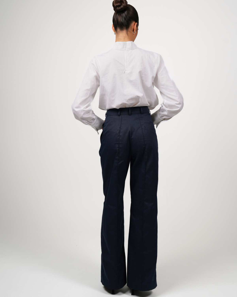 Camicetta con colletto VIP – Lo stile incontra la protezione - bianco