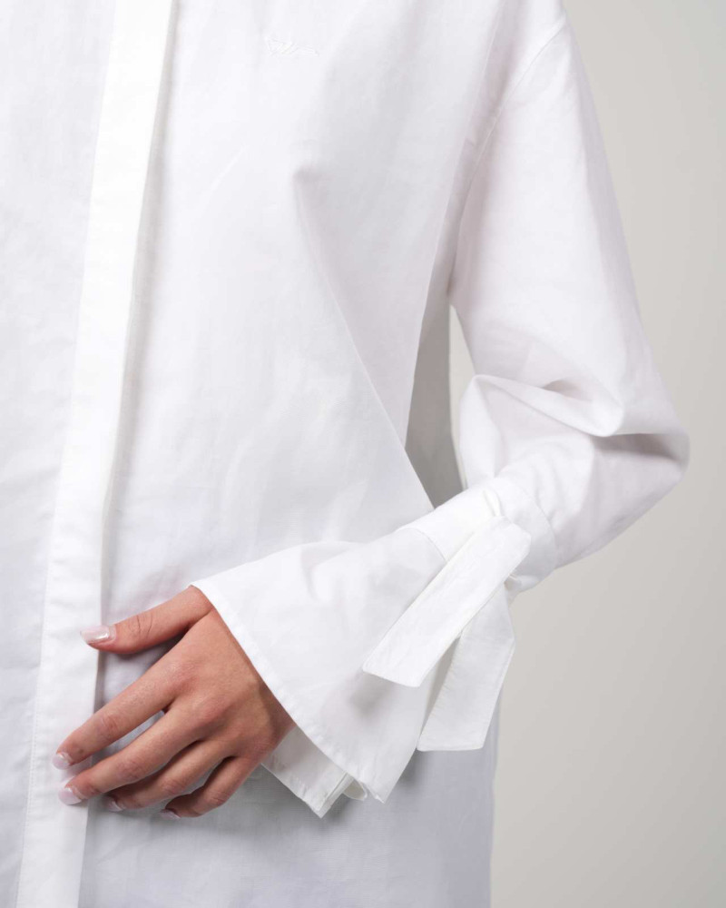 Blouse oversize VIP Swiss Shield Max Wear – Élégance et protection 5G - blanc