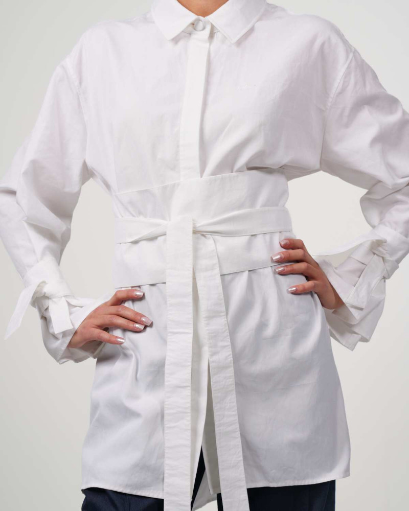 Blouse oversize VIP Swiss Shield Max Wear – Élégance et protection 5G - blanc