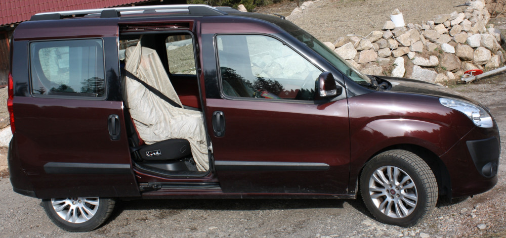 Copertura per automobile - Silver Net 48dB a 1GHz 180x105cm